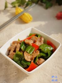 青红椒炒鸭肉片的做法