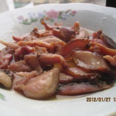 自制风干咸鸡腿的做法 自制风干咸鸡腿的做法