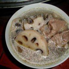 莲藕炖鸭肉的做法