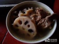 莲藕炖鸭肉的做法