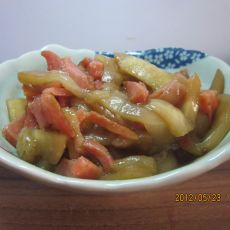 炸肠炒茄子的做法