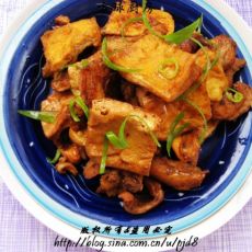 豆干炖鸡肉的做法