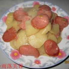 香肠炒土豆片的做法