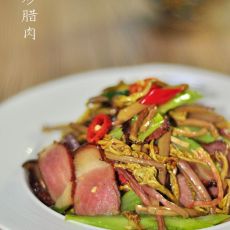 蕨菜炒腊肉的做法 蕨菜炒腊肉的做法