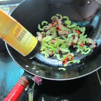 苦瓜腊肉的做法