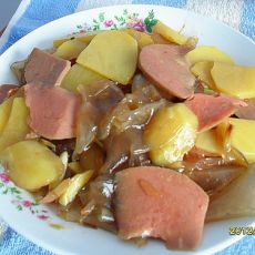 火腿土豆炖粉皮的做法 火腿土豆炖粉皮的做法