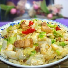 包菜炒回锅肉的做法 包菜炒回锅肉的做法