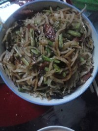 豆角炒饼的做法