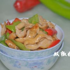 双椒嫩肠的做法