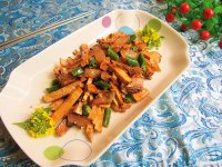 香干炒熏脸皮肉的做法
