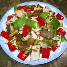 腊肉炒豆腐干的做法