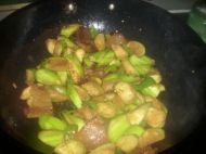 腊肉炒丝瓜的做法