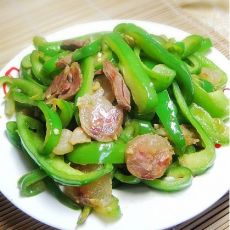 青椒炒腊味的做法