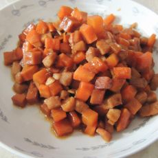 胡萝卜火腿肉丁的做法 胡萝卜火腿肉丁的做法
