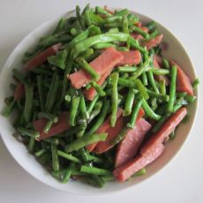 香肠炒缸豆的做法 香肠炒缸豆的做法