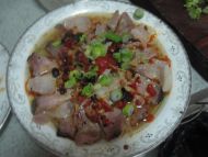 土豆腊肉蒸的做法