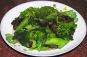 芥蓝炒腊肉的做法