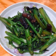 腊肉炒芥兰的做法 腊肉炒芥兰的做法