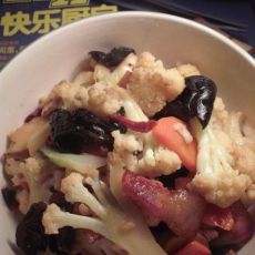 腊肉焖菜花的做法 腊肉焖菜花的做法