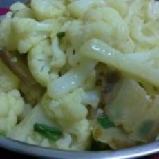 腊肉炒花菜的做法 腊肉炒花菜的做法