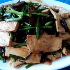 辣炒腊肉豆干的做法 辣炒腊肉豆干的做法