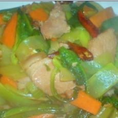腊肉绘杂蔬的做法 腊肉绘杂蔬的做法