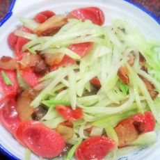 腊肉炒芥兰配热狗肠的做法 腊肉炒芥兰配热狗肠的做法