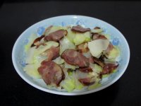 青菜头炒香肠的做法
