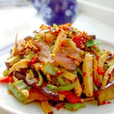 冻豆干炒腊肉的做法 冻豆干炒腊肉的做法