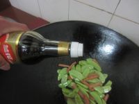 眉豆炒火腿的做法