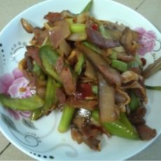 豆腐干炒腊肉的做法