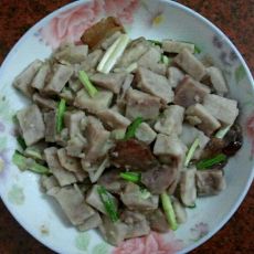 腊肉炒芋头的做法 腊肉炒芋头的做法