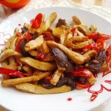 腊肉炒五香豆腐的做法 腊肉炒五香豆腐的做法