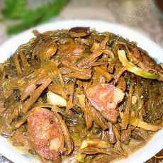 香肠干豆角炖粉条的做法 香肠干豆角炖粉条的做法