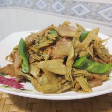腊肉炒苦瓜干的做法 腊肉炒苦瓜干的做法