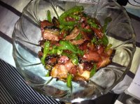 尖椒爆腊肉的做法