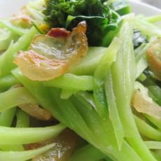 芥蓝头炒腊肉的做法