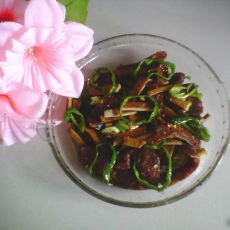 豆干炒香肠的做法 豆干炒香肠的做法