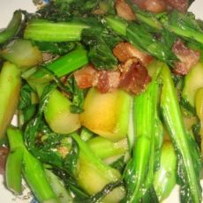 腊肉炒迟菜心的做法 腊肉炒迟菜心的做法