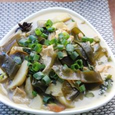 海带豆皮腊肉的做法 海带豆皮腊肉的做法