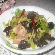 芹菜腊肉的做法 芹菜腊肉的做法