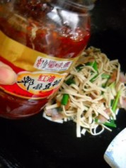 蒜苗腊肉百叶丝的做法