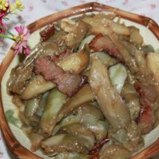腊肉炒白茄子的做法