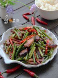 蒜薹炒腊肉的做法