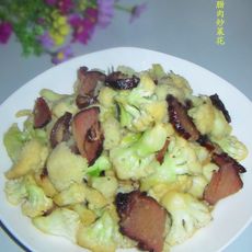 腊肉炒菜花的做法 腊肉炒菜花的做法