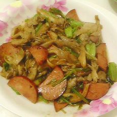 蘑菇菠菜粉条炒火腿的做法 蘑菇菠菜粉条炒火腿的做法