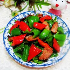 青椒炒腊肉的做法 青椒炒腊肉的做法