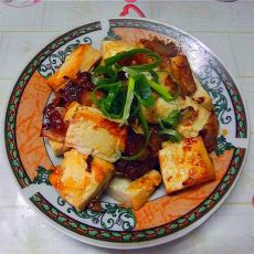 腊肉煮豆腐的做法 腊肉煮豆腐的做法