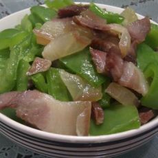 青椒腊肉的做法