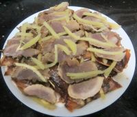 姜丝腊肉蒸鱼干的做法